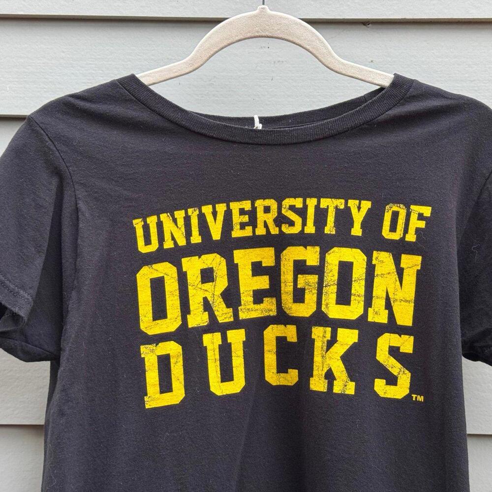 NCAA University of Oregon Ducks - Size XL Black Shirt - Picture 2 of 3